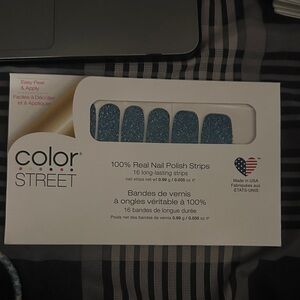 Color Street Sparkling Blue Nail Strips